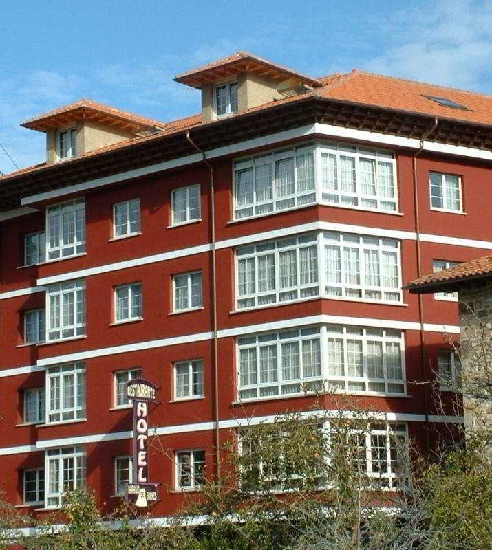 Hotel Naranjo De Bulnes Arenas De Cabrales Exterior photo